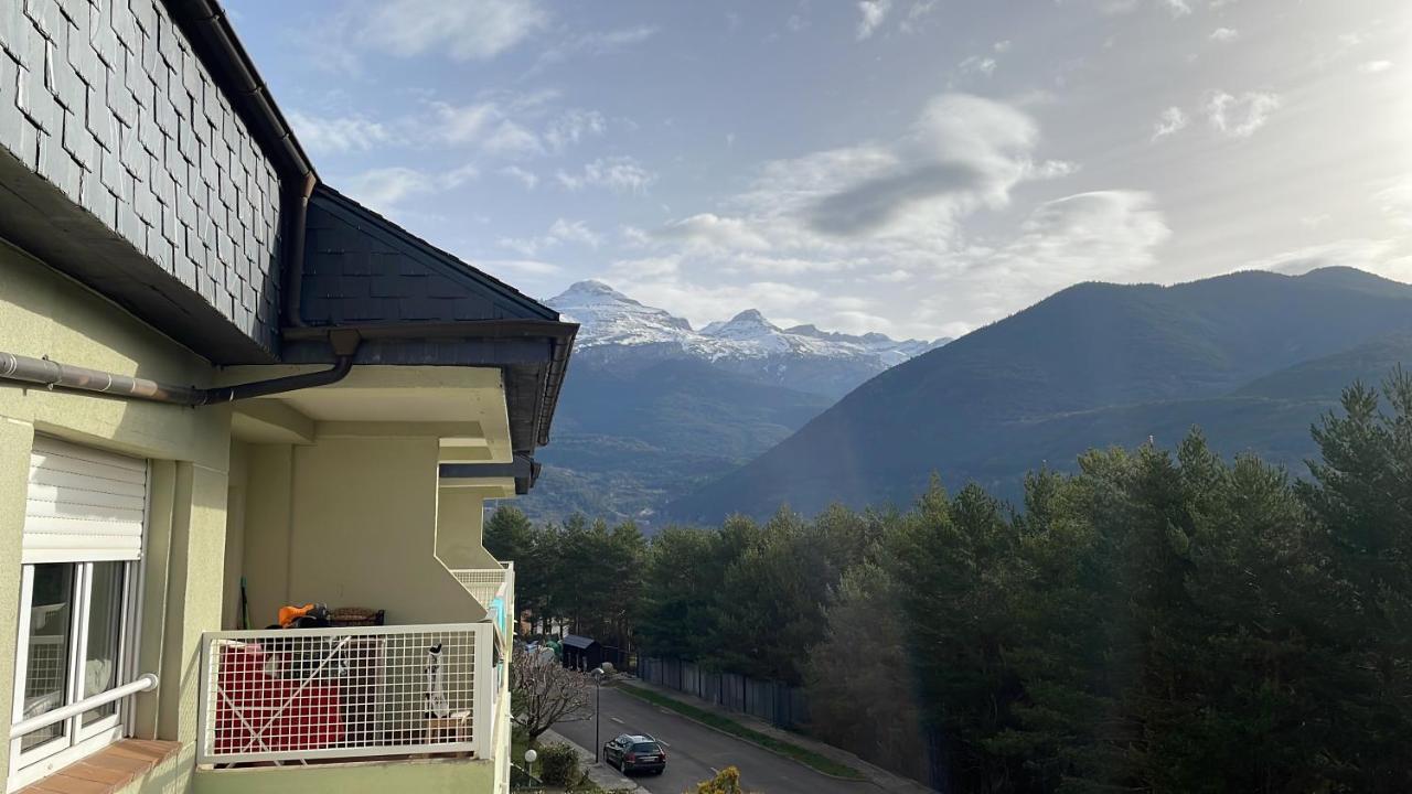 Atico Duplex Alemar Lägenhet Villanúa Exteriör bild